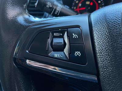 2015 Holden Commodore - Thumbnail