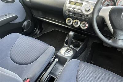 2004 Honda Jazz - Thumbnail