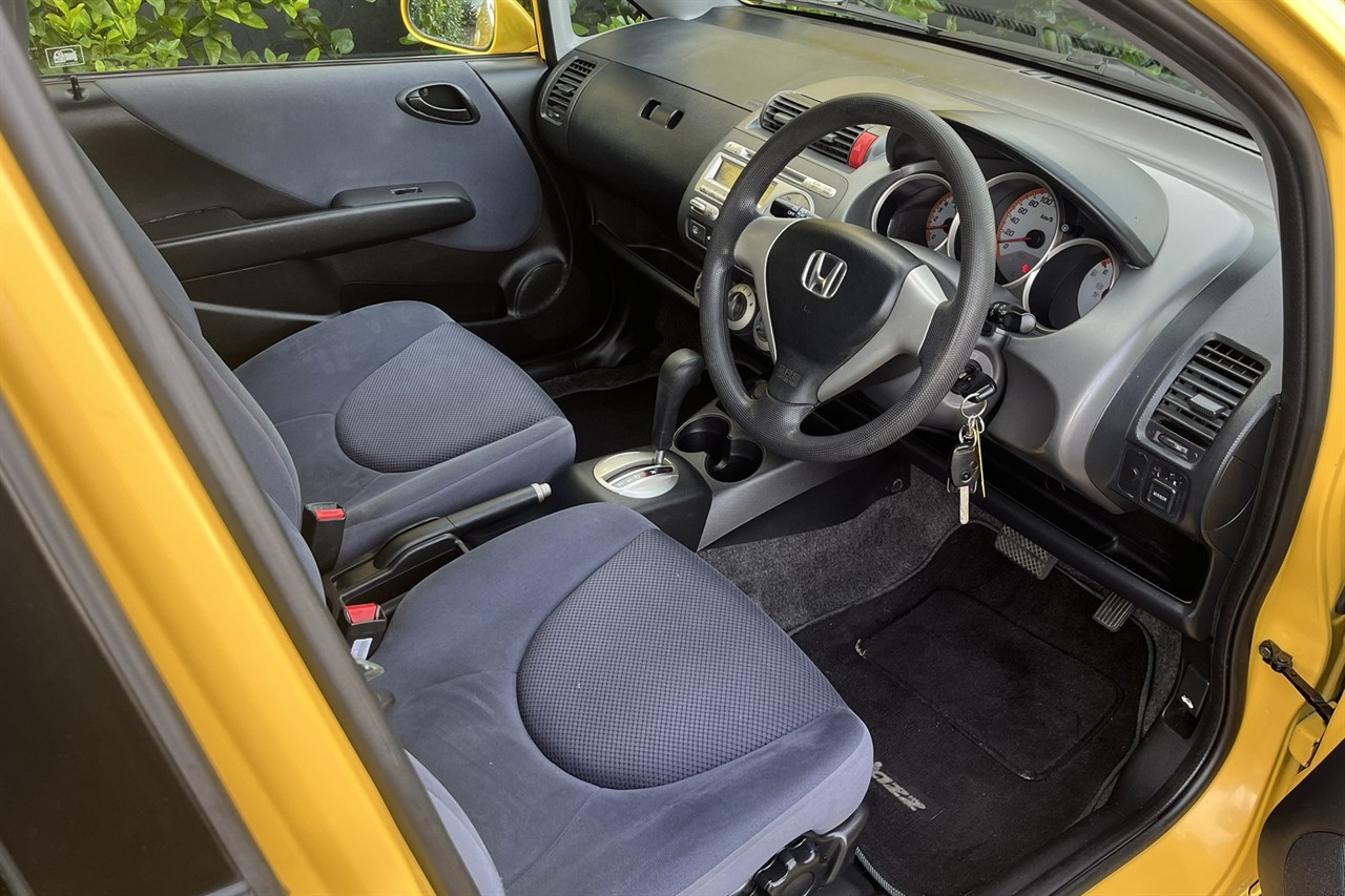 2004 Honda Jazz