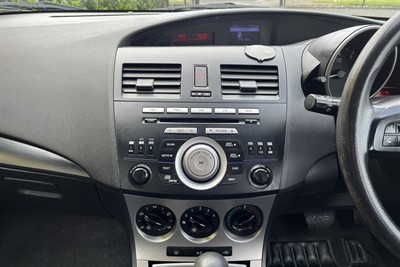 2011 Mazda Mazda3 - Thumbnail