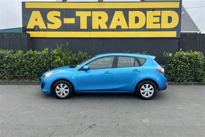 2011 Mazda Mazda3 - Thumbnail