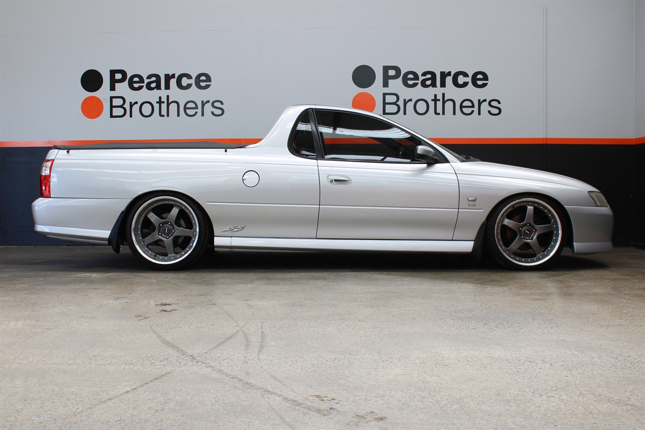 2004 Holden Commodore