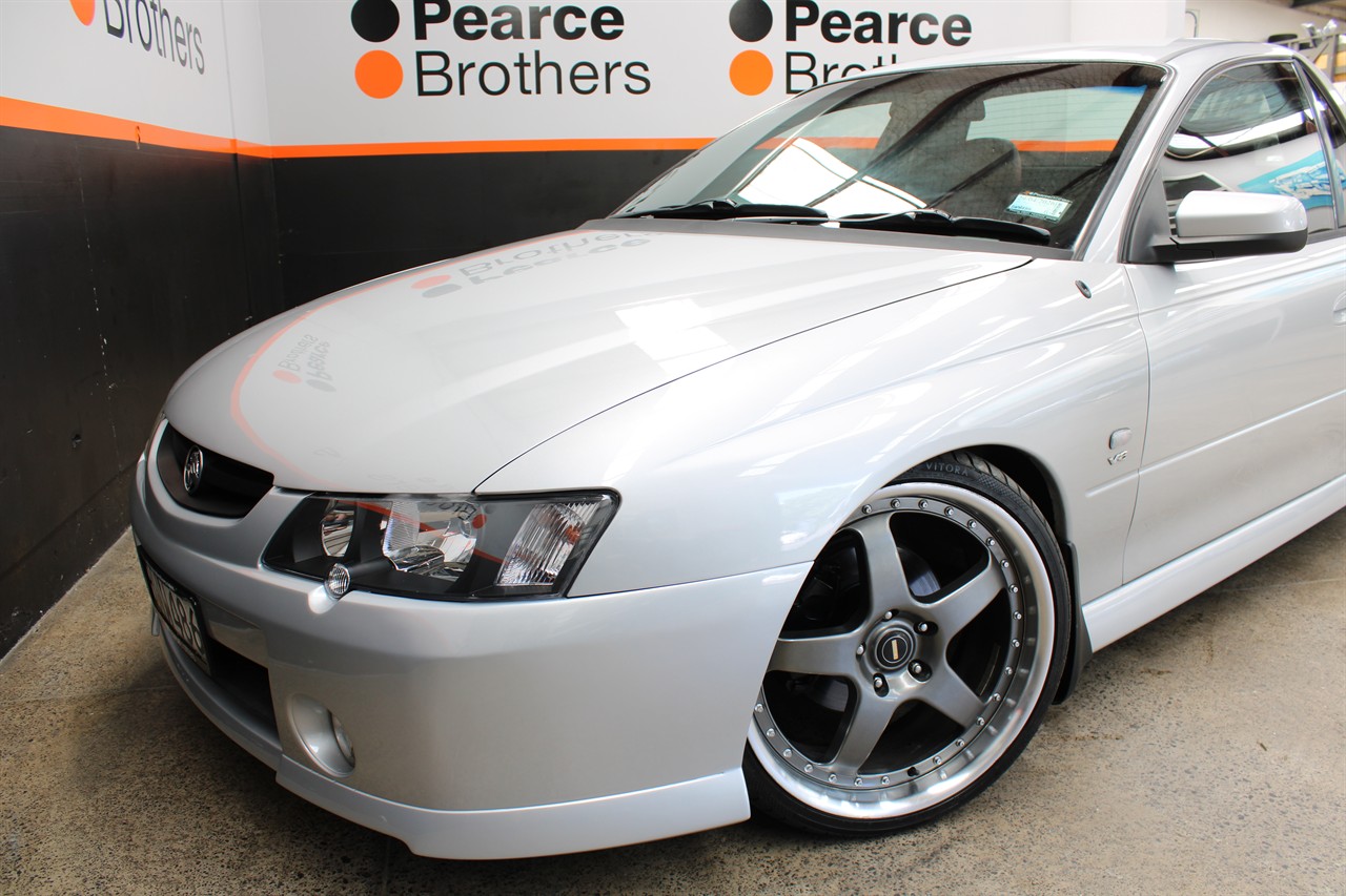 2004 Holden Commodore