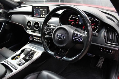 2020 Kia Stinger - Thumbnail