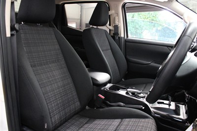 2019 Mercedes-Benz X-Class - Thumbnail