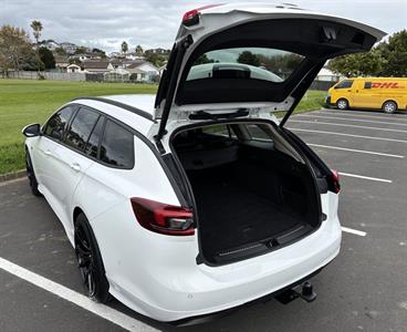 2018 Holden Commodore - Thumbnail