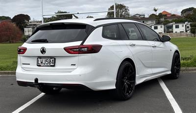 2018 Holden Commodore - Thumbnail