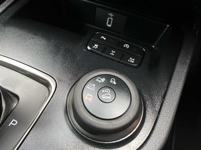 2020 Ford Everest - Thumbnail