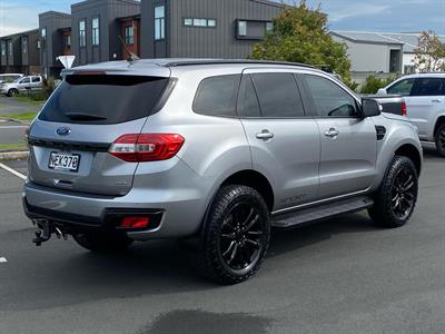 2020 Ford Everest - Thumbnail