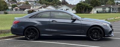 2016 Mercedes-Benz E 400 - Thumbnail