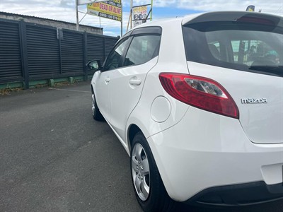2013 Mazda Demio - Thumbnail
