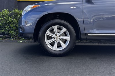2012 Toyota HIGHLANDER - Thumbnail
