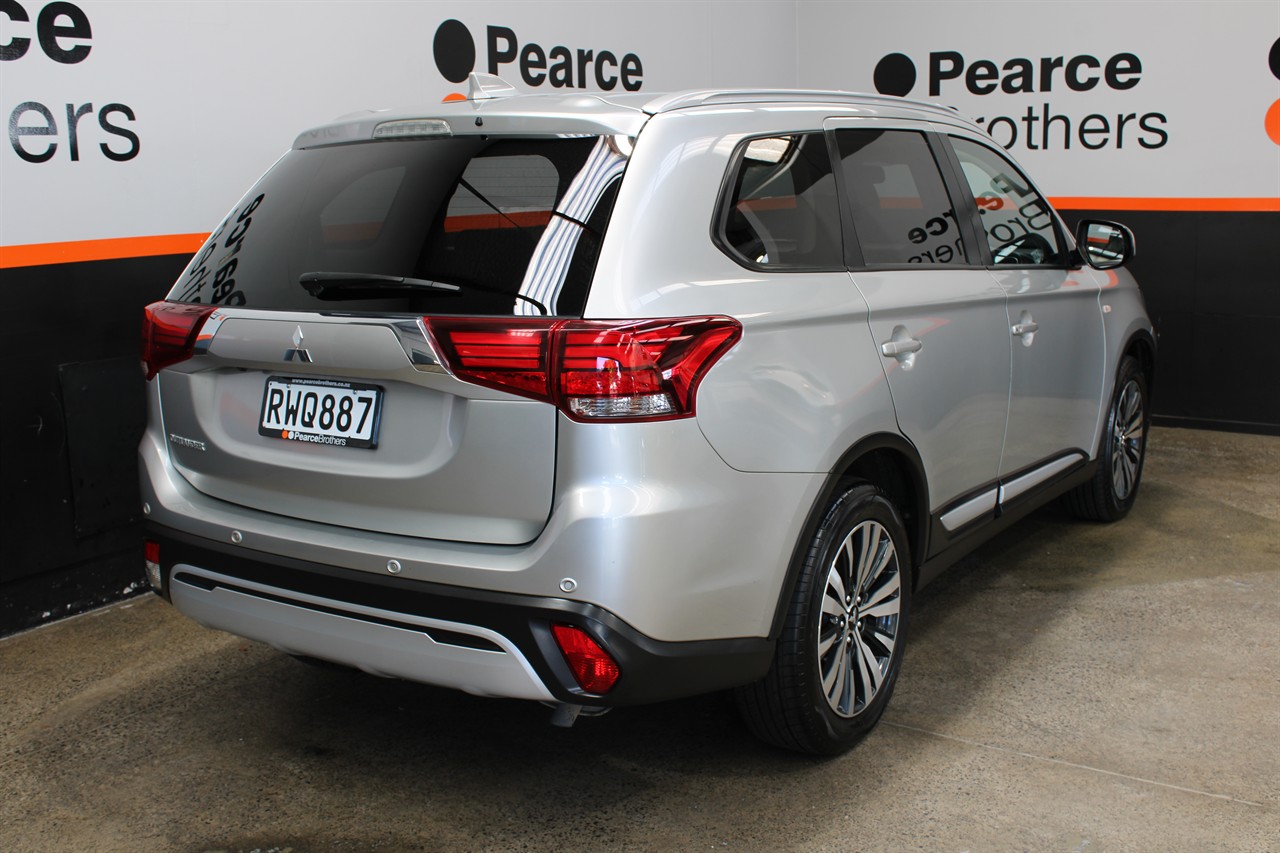 2022 Mitsubishi Outlander