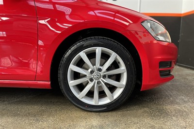 2013 Volkswagen GOLF - Thumbnail