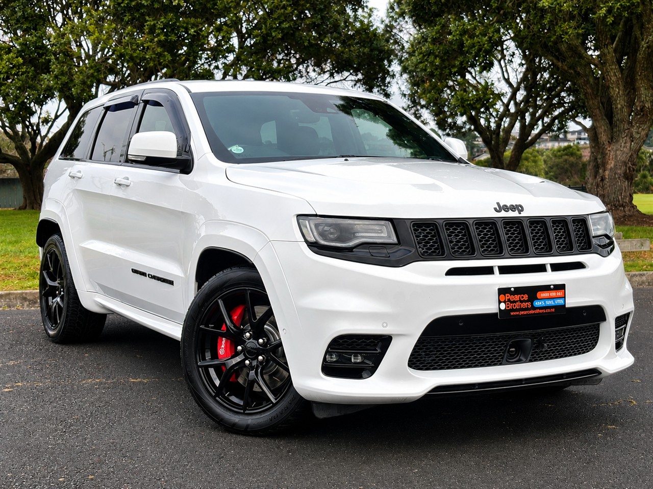 2017 Jeep GRAND CHEROKEE
