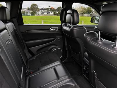 2017 Jeep GRAND CHEROKEE - Thumbnail