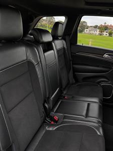 2017 Jeep GRAND CHEROKEE - Thumbnail