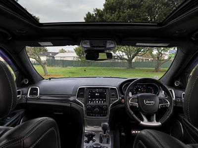 2017 Jeep GRAND CHEROKEE - Thumbnail