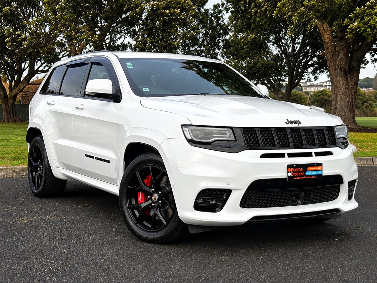 2017 Jeep GRAND CHEROKEE
