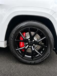 2017 Jeep GRAND CHEROKEE - Thumbnail