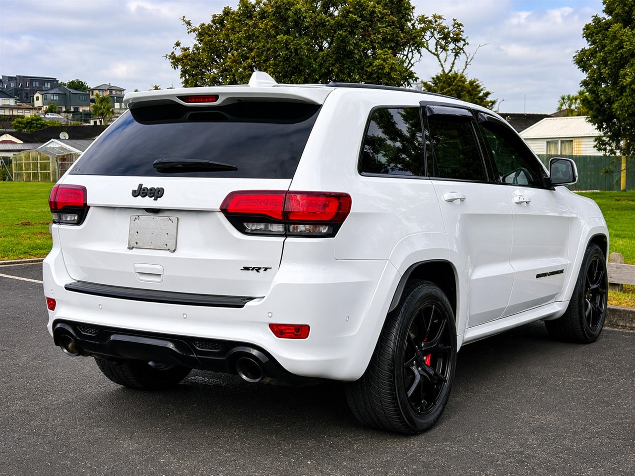 2017 Jeep GRAND CHEROKEE