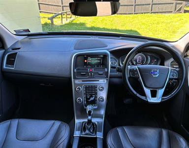 2016 Volvo Xc60 - Thumbnail