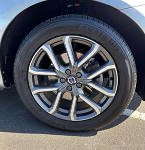 2016 Volvo Xc60 - Thumbnail