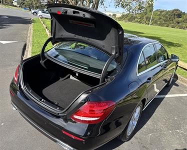 2016 Mercedes-Benz E 220 - Thumbnail