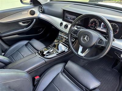 2016 Mercedes-Benz E 220 - Thumbnail