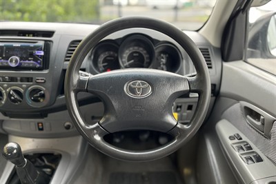 2005 Toyota Hilux - Thumbnail