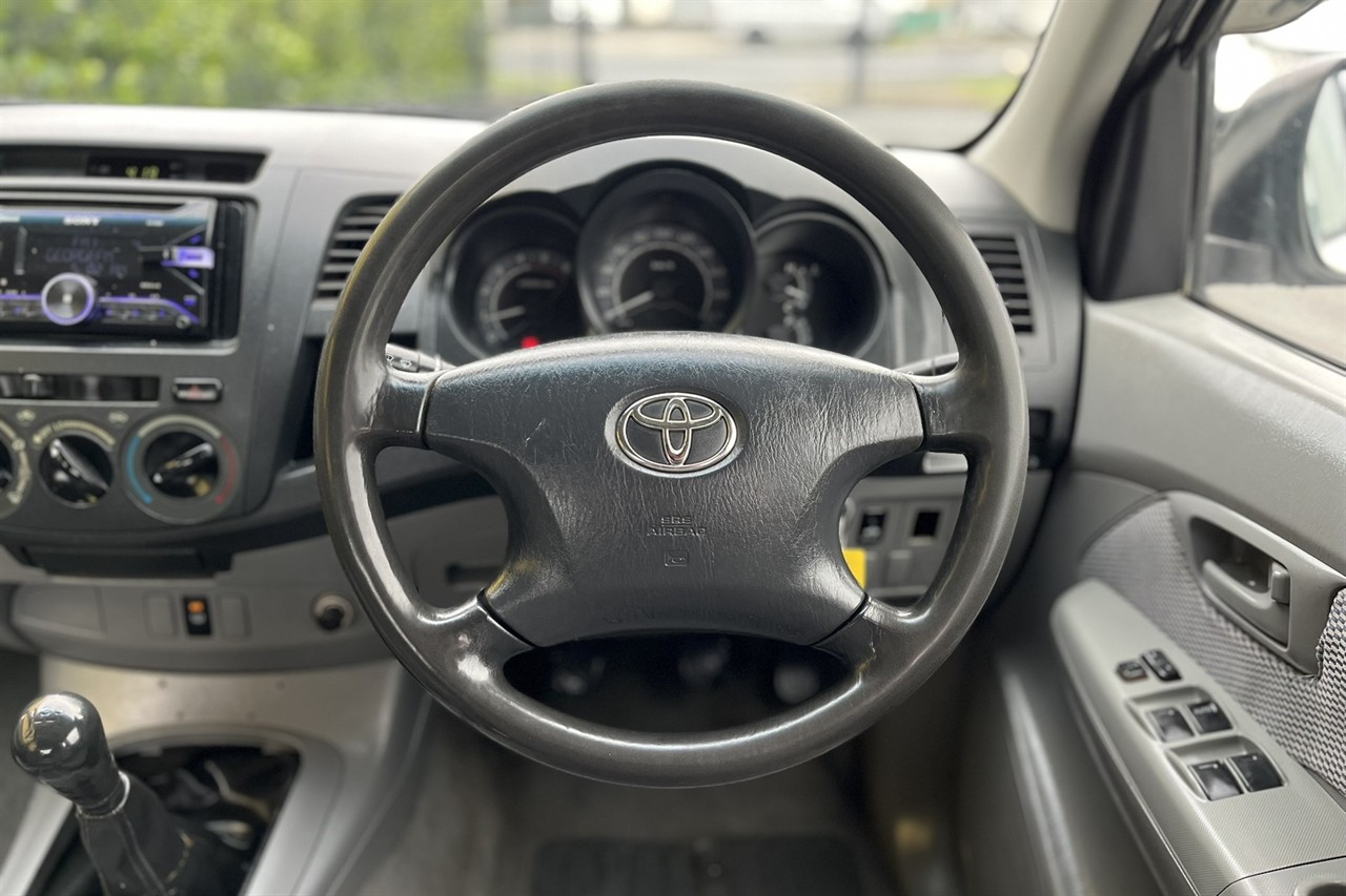 2005 Toyota Hilux