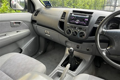 2005 Toyota Hilux - Thumbnail
