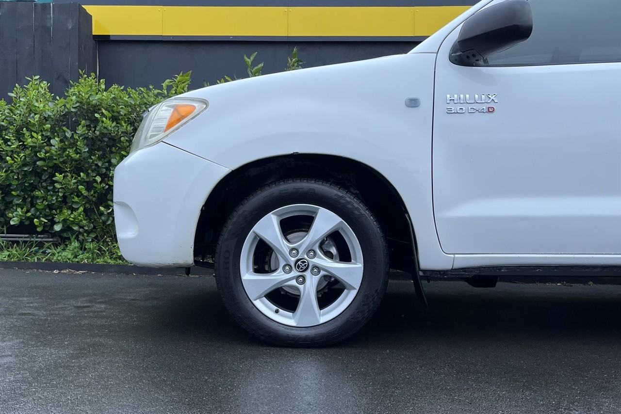 2005 Toyota Hilux