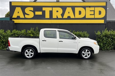 2005 Toyota Hilux - Thumbnail