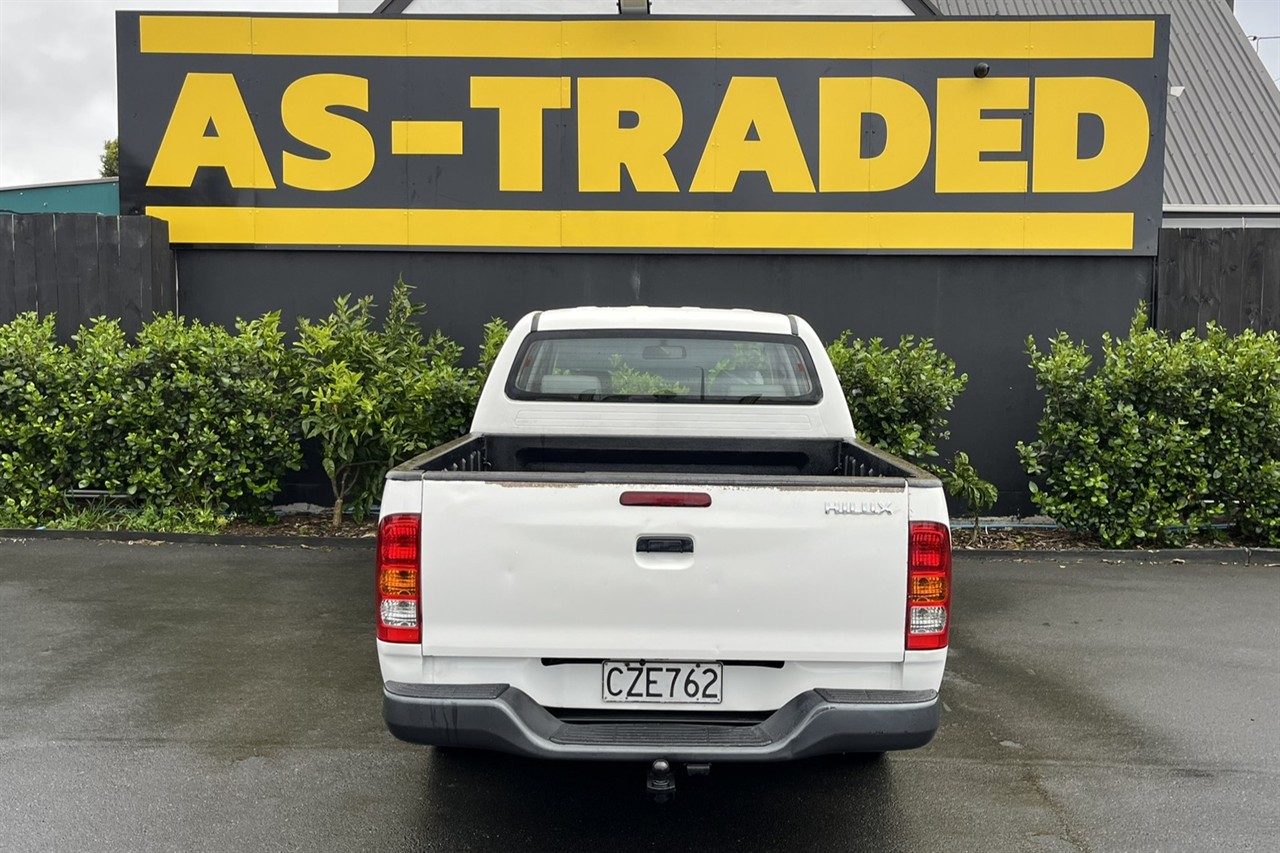 2005 Toyota Hilux