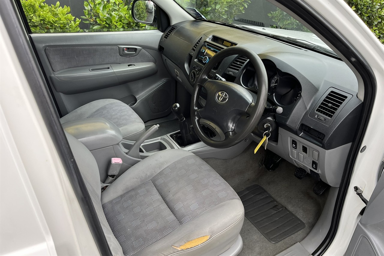 2005 Toyota Hilux