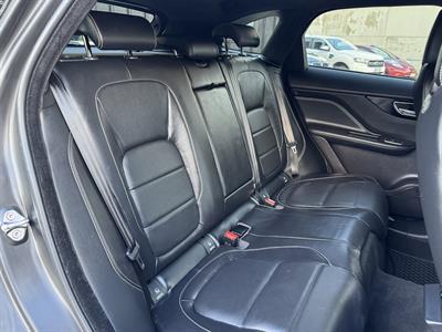 2019 Jaguar F-Pace - Thumbnail