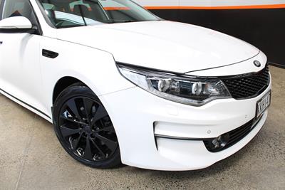 2016 Kia Optima - Thumbnail