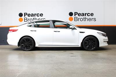 2016 Kia Optima - Thumbnail