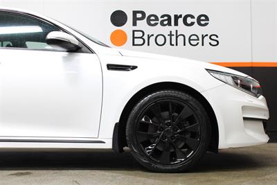 2016 Kia Optima - Thumbnail