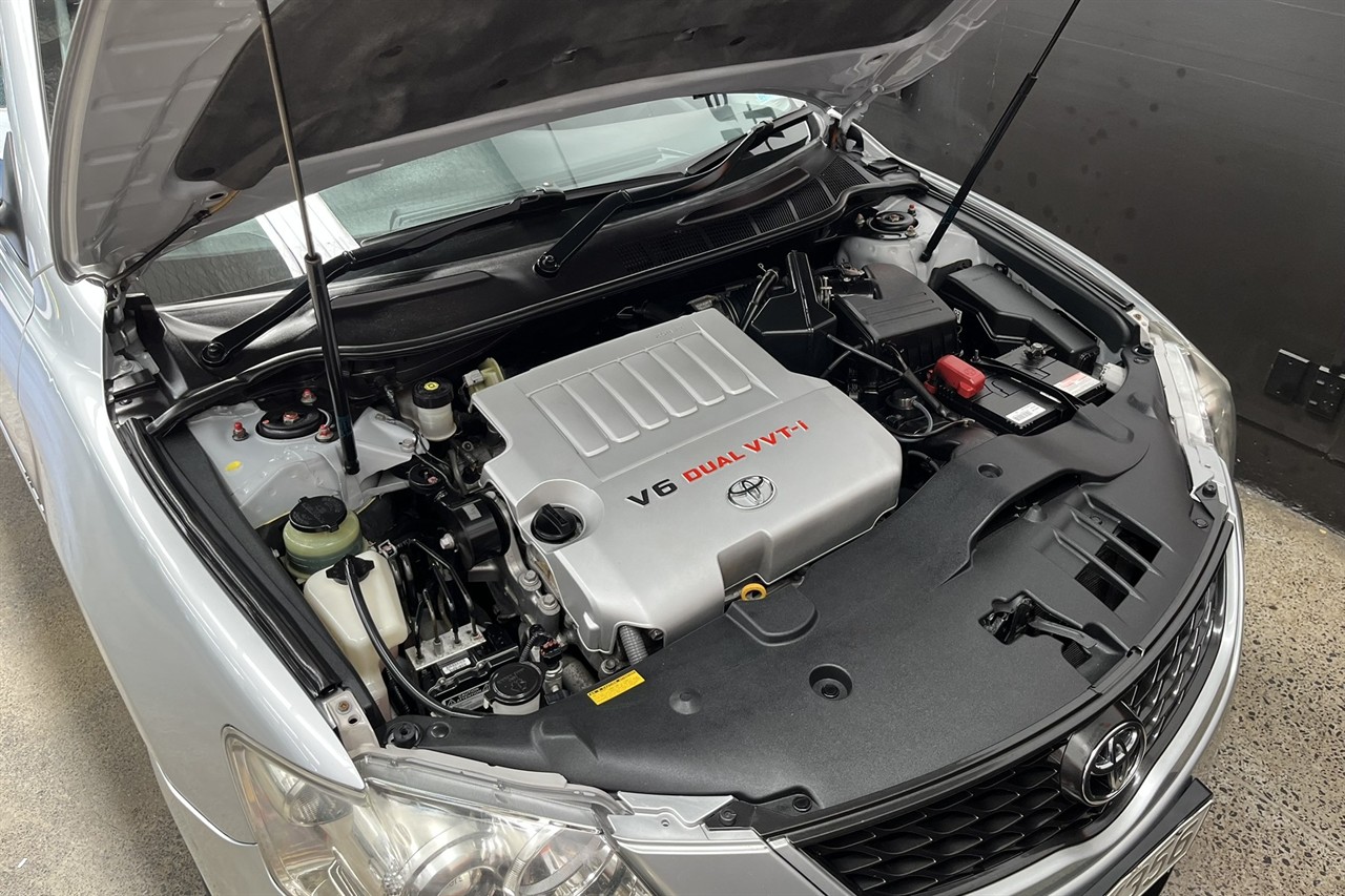2008 Toyota AURION