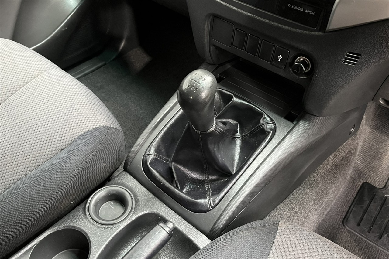 2016 Mitsubishi Triton