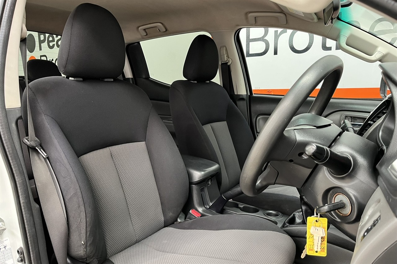 2016 Mitsubishi Triton