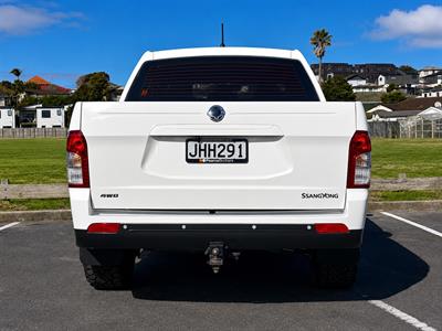 2015 Ssangyong Actyon - Thumbnail