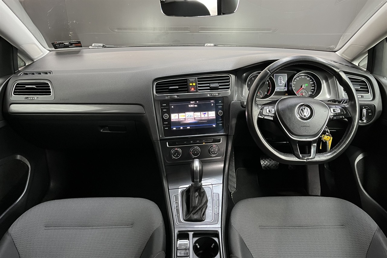 2017 Volkswagen GOLF