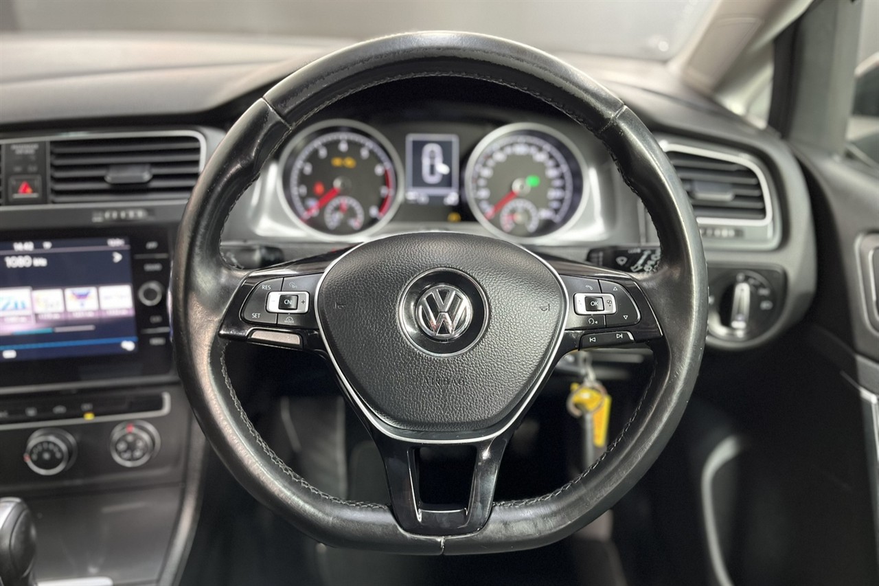 2017 Volkswagen GOLF