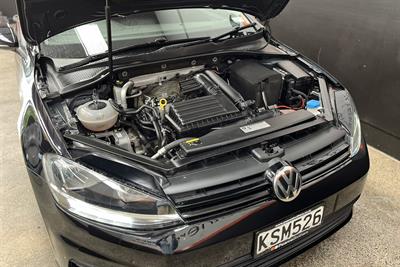 2017 Volkswagen GOLF - Thumbnail