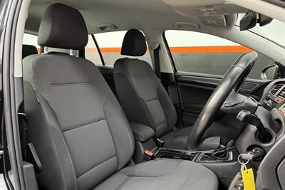 2017 Volkswagen GOLF - Thumbnail