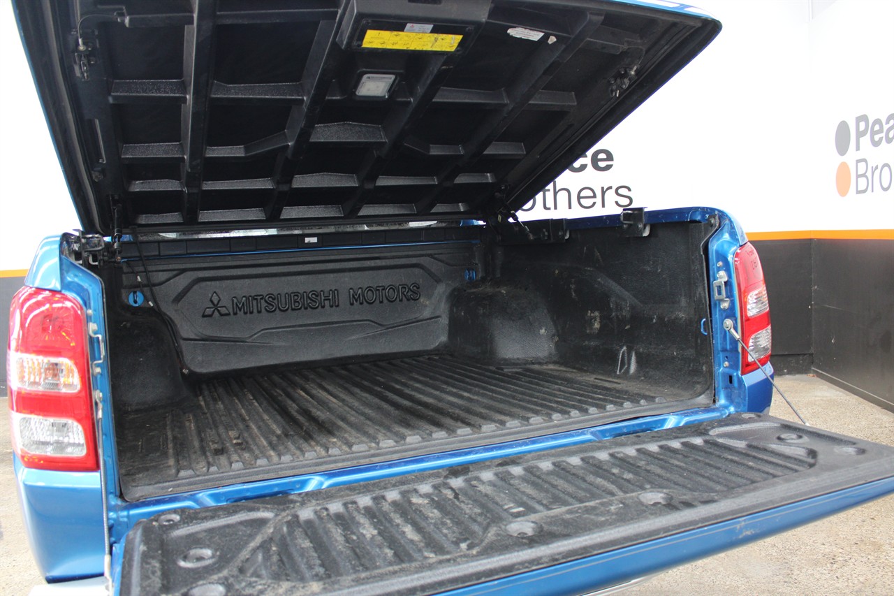 2016 Mitsubishi Triton