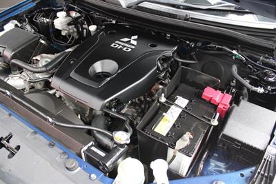 2016 Mitsubishi Triton - Thumbnail